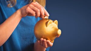Como investir 100 reais por mês.